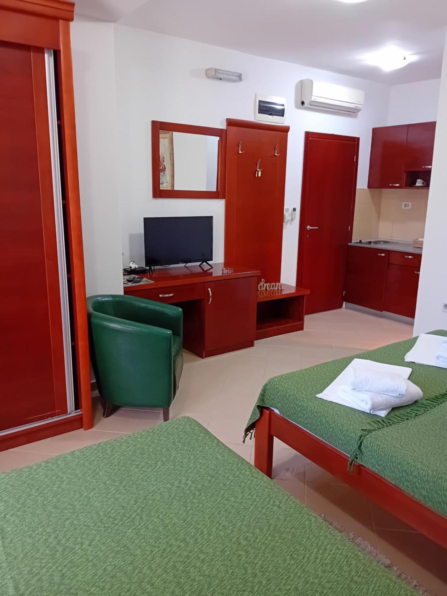 Apartments Krapina Lux Budva Buitenkant foto