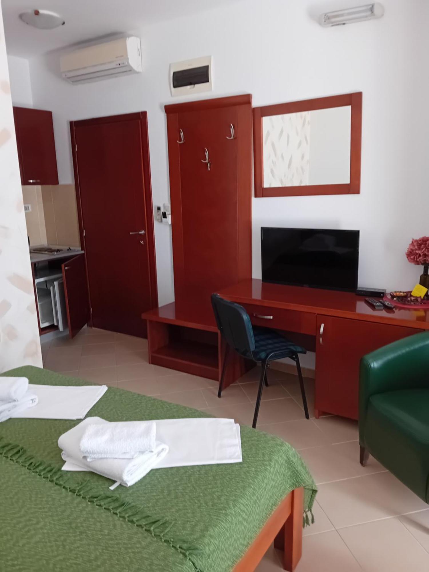 Apartments Krapina Lux Budva Buitenkant foto