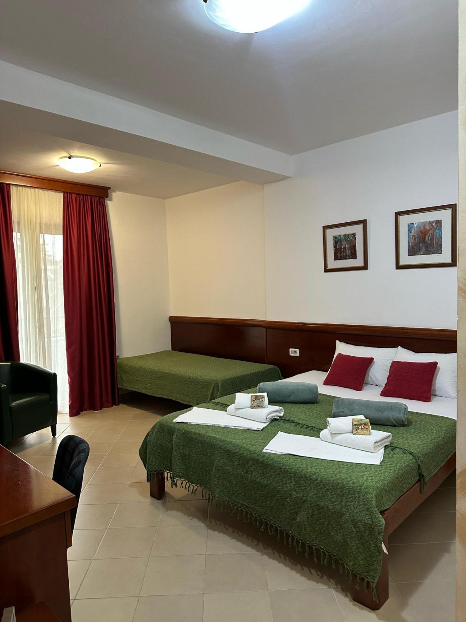 Apartments Krapina Lux Budva Buitenkant foto
