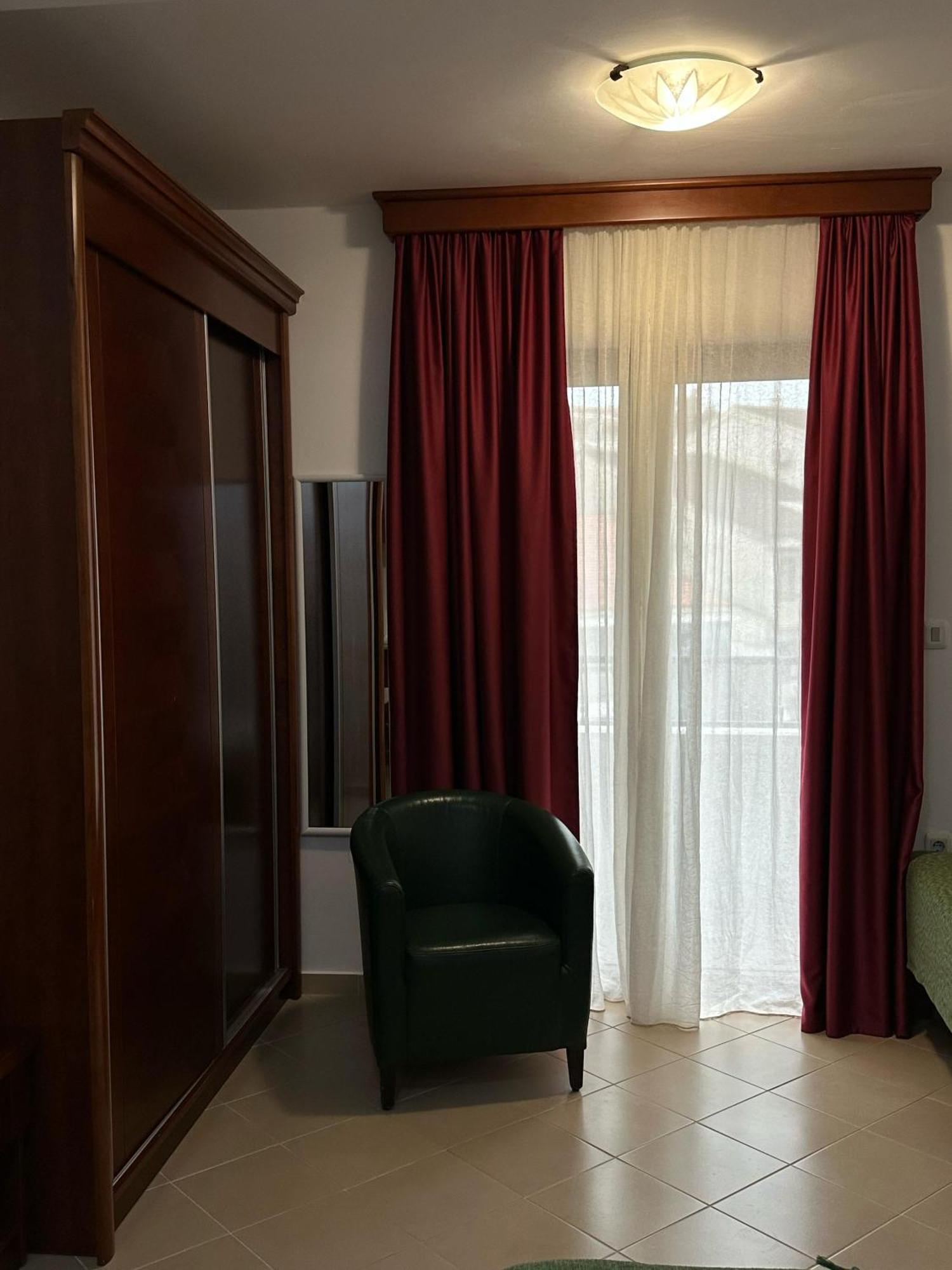 Apartments Krapina Lux Budva Buitenkant foto